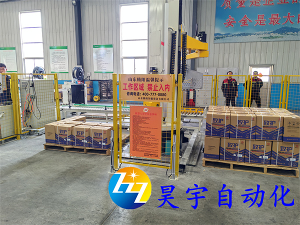 箱装码垛机器人逐渐被应用到各个行业中